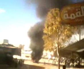 فري برس   حلب   حي المرجة حرق بركاية الشرطة 10 2 2012