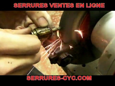 BRICARD SERRURE CLE ANCIEN MODELE MARQUE CYC