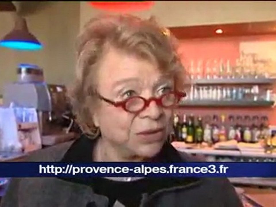 Marseille Eva Joly en campagne "pisse-froid et casse couilles"