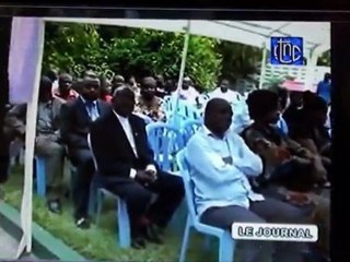 JOSEPH KABILA S'INCLINE DEVANT LA DEPOUILLE MORTELLE DE KATUMBA MWANKE BIS