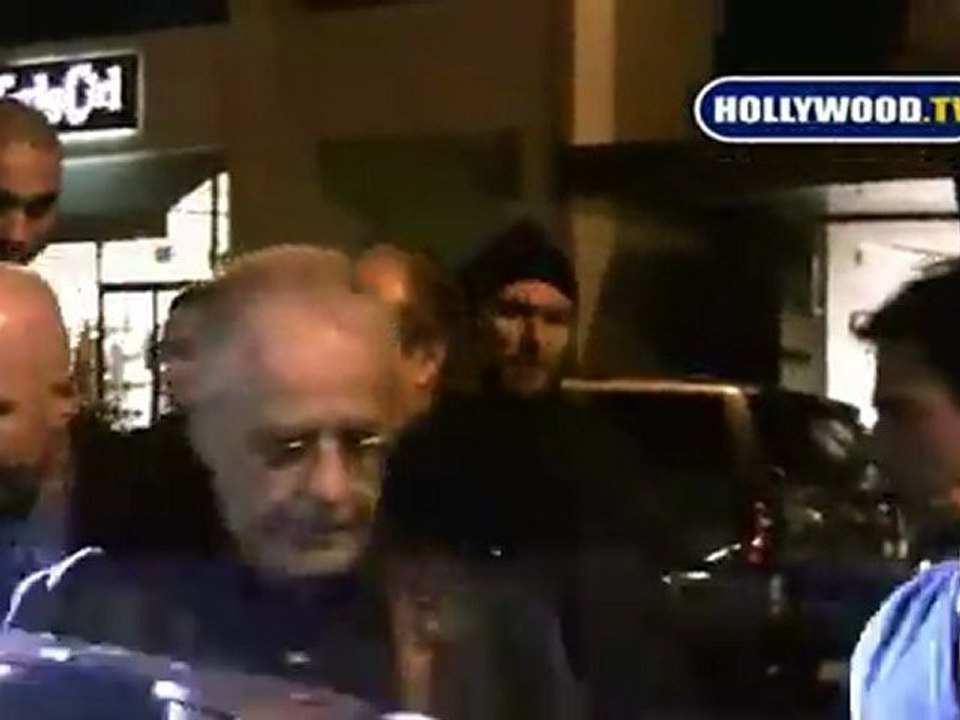 Jack Nicholson Swarmed By Paparazzi At The Ivy.