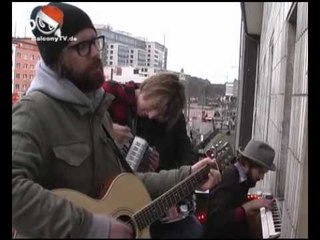 NERVOUS NELLIE (BalconyTV)