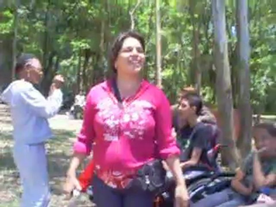 Esmeralda normal Pedindo adaptações nos parques de SP 1 veja video 2