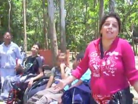 Esmeralda braba Pedindo adaptações nos parques de SP 2 veja video 1