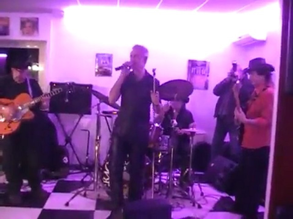 Les GRACELANDERS  "GOOD GOLLY MISS MOLLY" (Happy Dance)11.02.2012