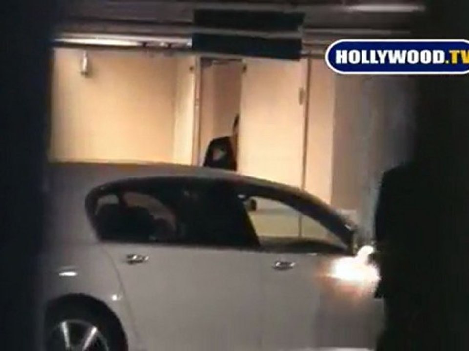 Lindsay Lohan Gives Cameras The Stink Eye.