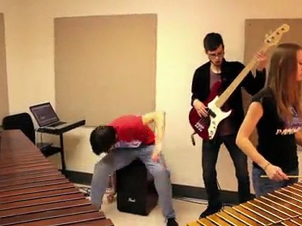 Cover de "Scary Monsters" par Coop3r Cov3rs