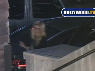 Jessica Alba Snubs Photogs at H WOOD