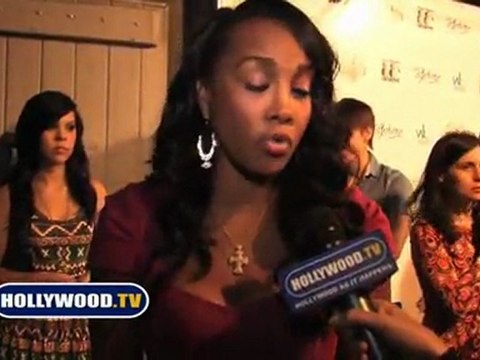 Is Vivica A. Fox A Cougar ?