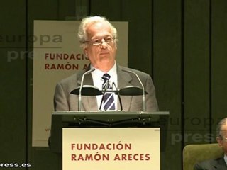 Sebastián: "El libro rinde homenaje a Rojo"