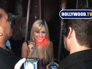 Jonas Star Chelsea Staub Can't Decide Which Jonas Is Cuter