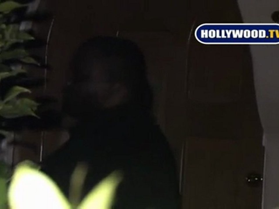 EXCLUSIVE: Lindsay Lohan Goes To Samantha's House
