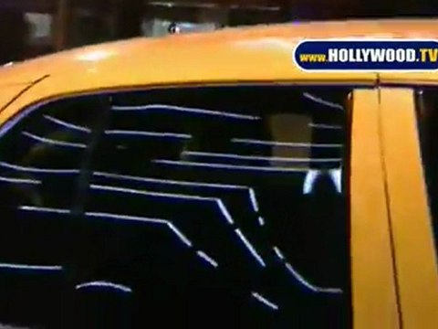 Deryck Whibley Leaves BOA With Mystery Lady.