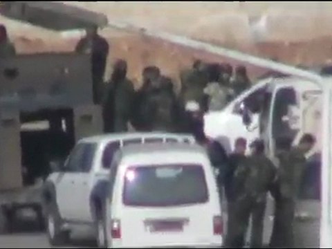 فري برس حماة انتشار كم هائل من الشبيحة لأقتحام طريق حلب12 2 2012