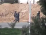 فري برس   حماة الشبيحة والدبابات عند دوار السباهي 12 2 2012