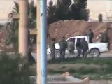 فري برس   حماة اقتحام عناصر الجيش في اقتحام طريق حلب 12 2 2012