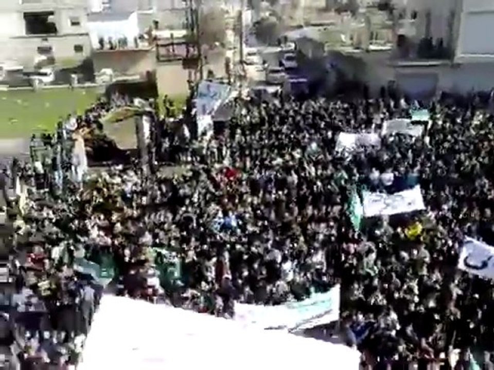 فري برس   حماة كرناز جمعة روسيا تقتل أطفالنا مظاهرة حاشدة 10 2 2012