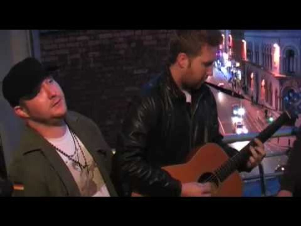 ISSUE 72 (BalconyTV)