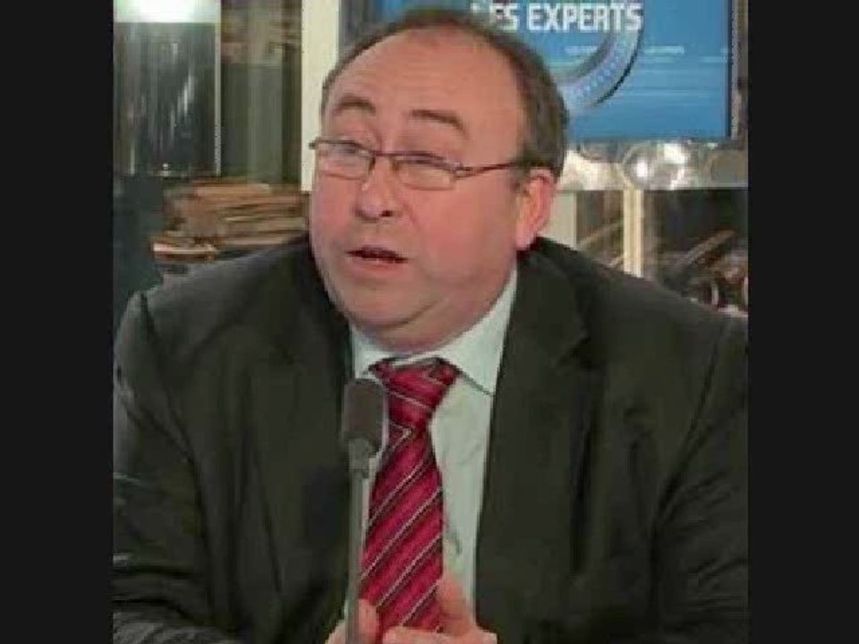 Grèce: E Lechypre, sortir de l'Euro et de l'UE...un sujet " TABOU " (BFM)