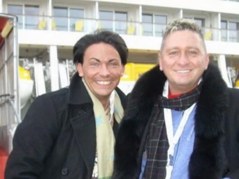 AIDAblu Hamburg Hafen AIDA kreuzfahrten AIDAblue Taufe  Fotos Bilder Innen Kabinen Brauhaus Wellness