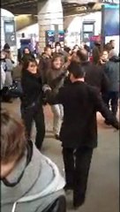Freeze Mob suivi d'un Flasmob gare Montparnasse 11 février 2012   Armando del Bene
