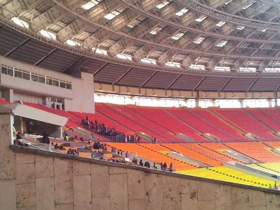 Οπαδοί Ολυμπιακού στον αγώνα με  την Ρούμπιν