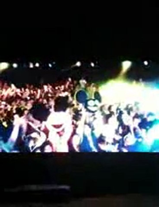 Deadmau5 at Grammy Awards 2012 [First Video]