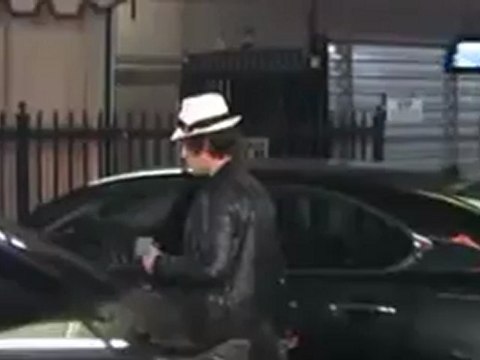 Brandon Davis Leaves a Hollywood Hot Spot.