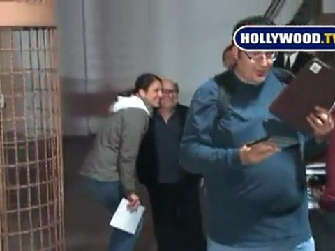 EXCLUSIVE: Danny DeVito And Rhea Perlman Sign Autographs for Fans.