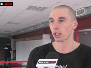 Dariusz Sęk przed walką z Szalwą Dżomardaszwilim w Olsztynie (14.02.2012)