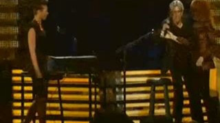 Alicia Keys and Bonnie Raitt Grammy performance