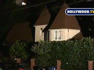 Lindsay Lohan Is Wanted By The Police