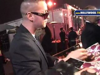 Download Video: Mike The Situation Sorrentino Signs Autographs at the US Weekly Charity Event