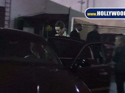 Olivia Wilde Departs the US Weekly Hot Hollywood Stars Who Care Event