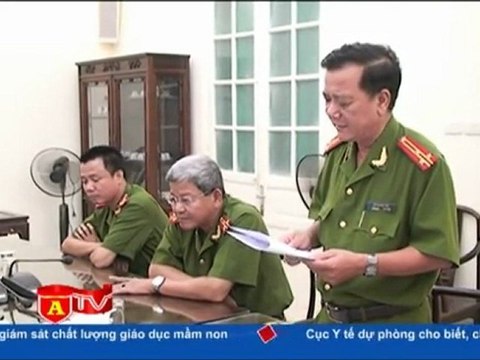 CATP khen thưởng Đội CSHS CAQ Hoàn Kiếm