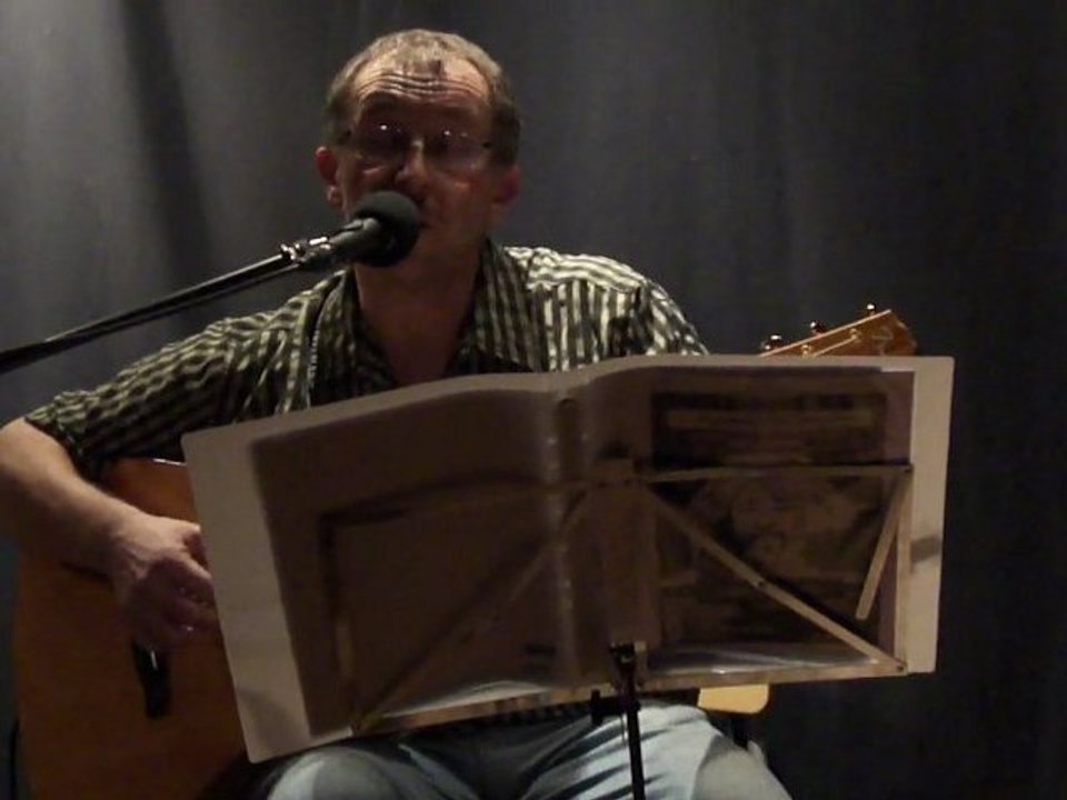 MAxime Le Forestier Au bout de la rue. reprise en concert