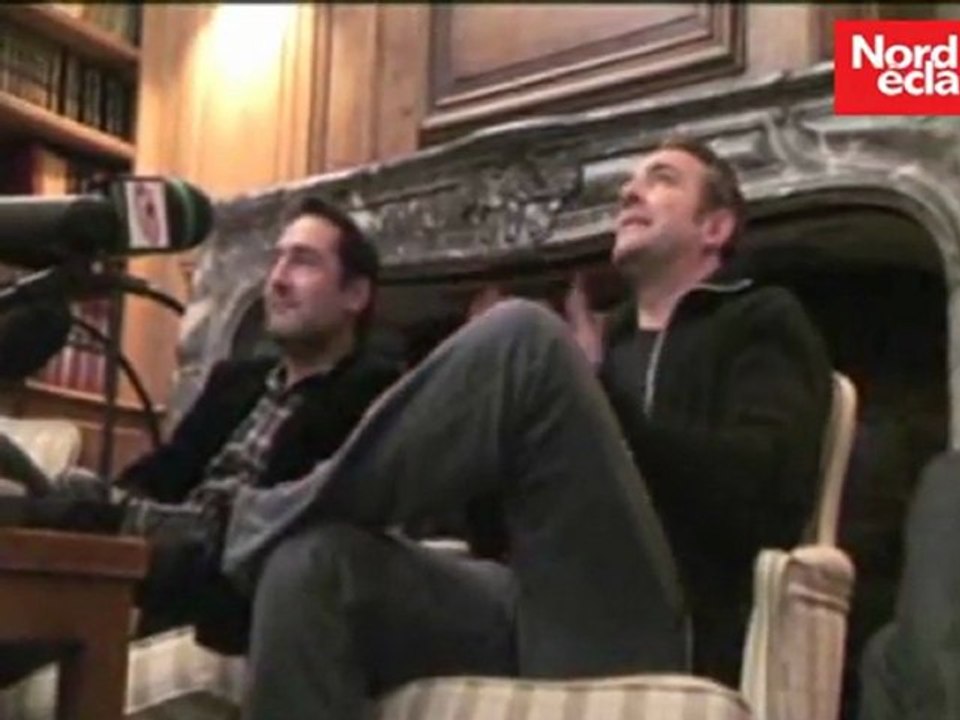 "Les Infidèles " : Jean Dujardin nous montre son côté obscur... son "cul" !