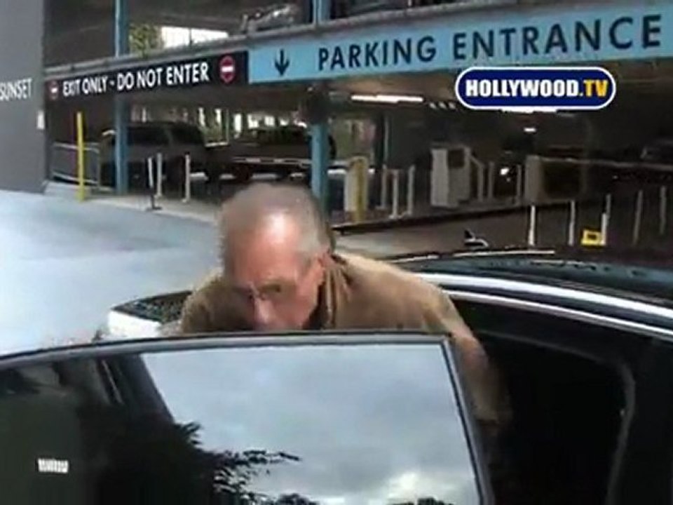 Larry King Leaves  CNN