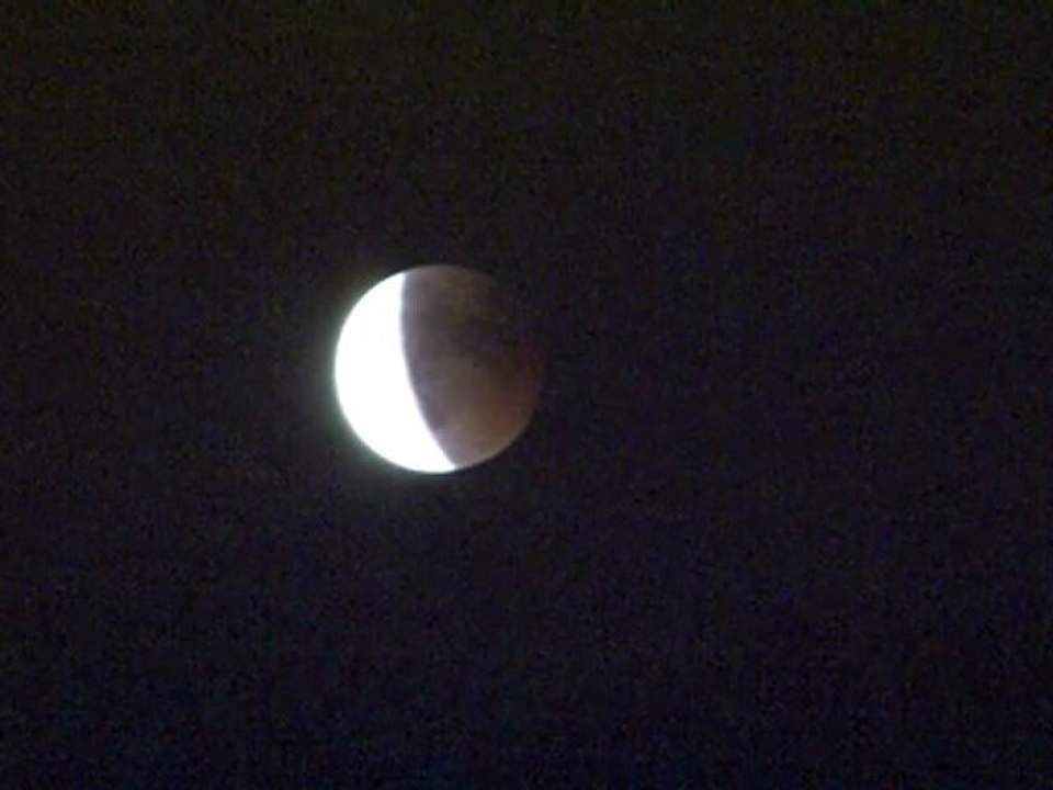 Eclipse de lune totale du 15 juin 2011