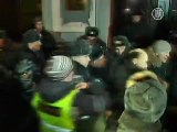 Police Break up Anti-Putin Protest in Moscow