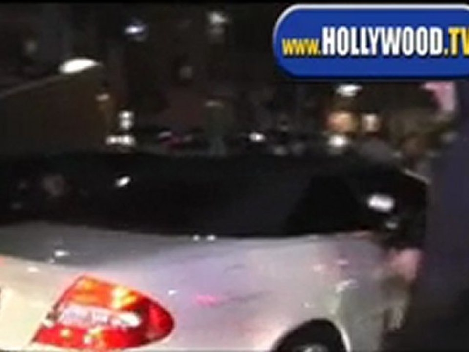 Britney Spears Goes to Drug Store at Midnight