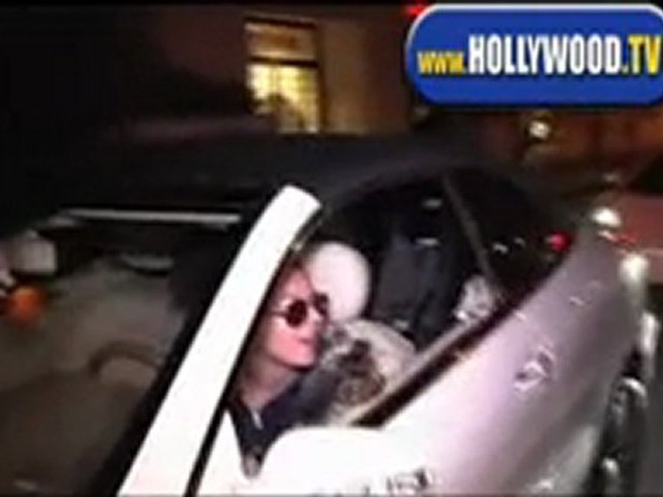 Britney Spears With Music Producer at 2AM - HOLLYWOOD.TV