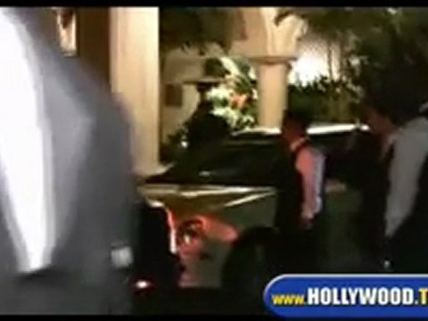 Britney Spears At The Four Seasons Hotel