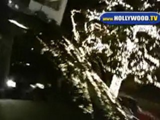 Nicole Ritchie Leaving The Gap Store.