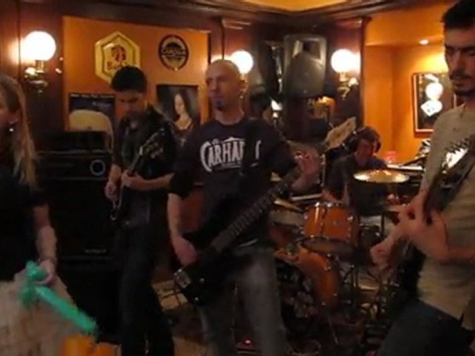 Gossip heavy cross