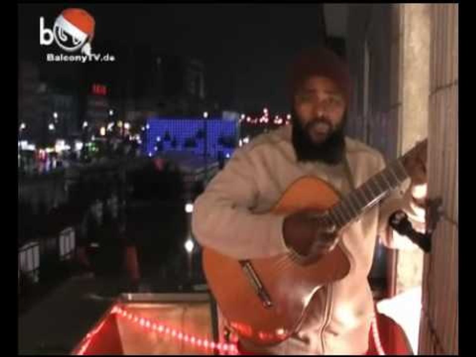 MIGHTY HOWARD (BalconyTV)