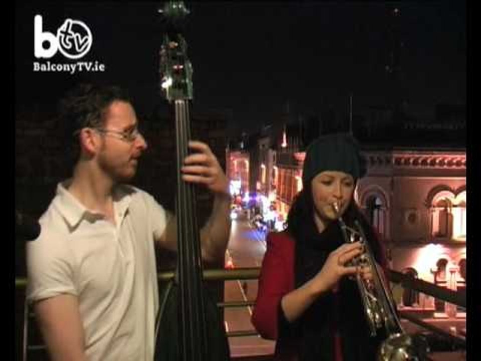 LET IT SNOW CHRISTMAS DAY SPECIAL (BalconyTV)