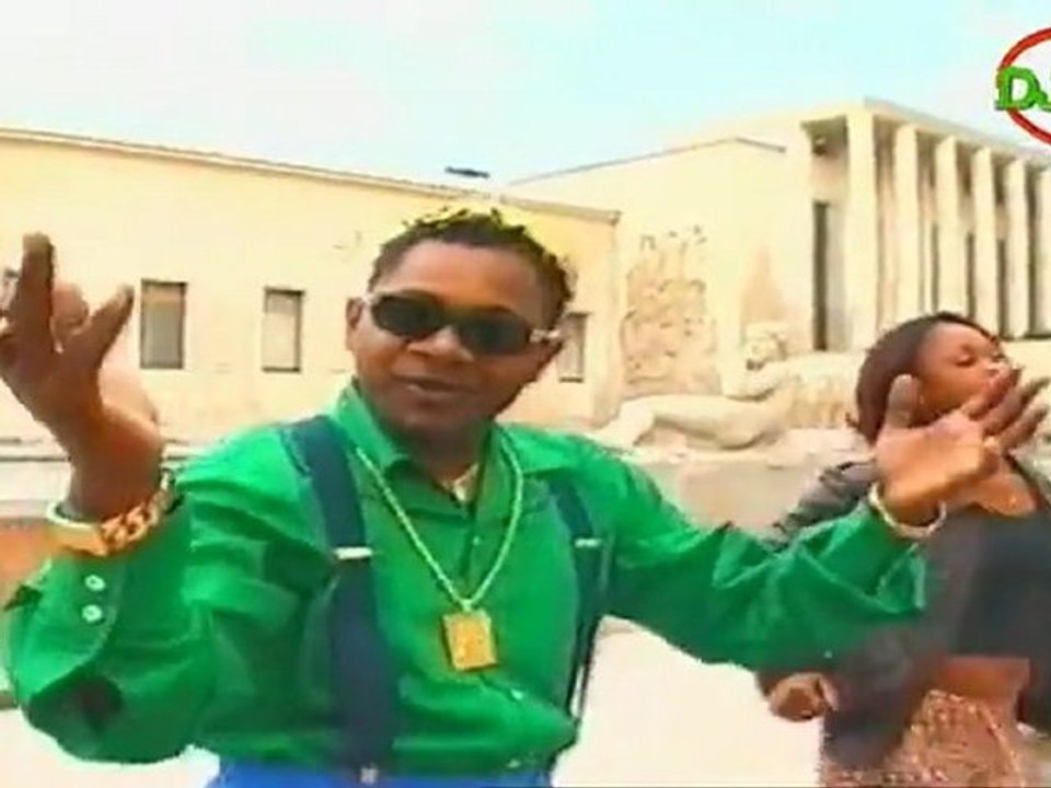 AWILO LONGOMBA en HD Titre Amour perdu   DJOMEGABP. -