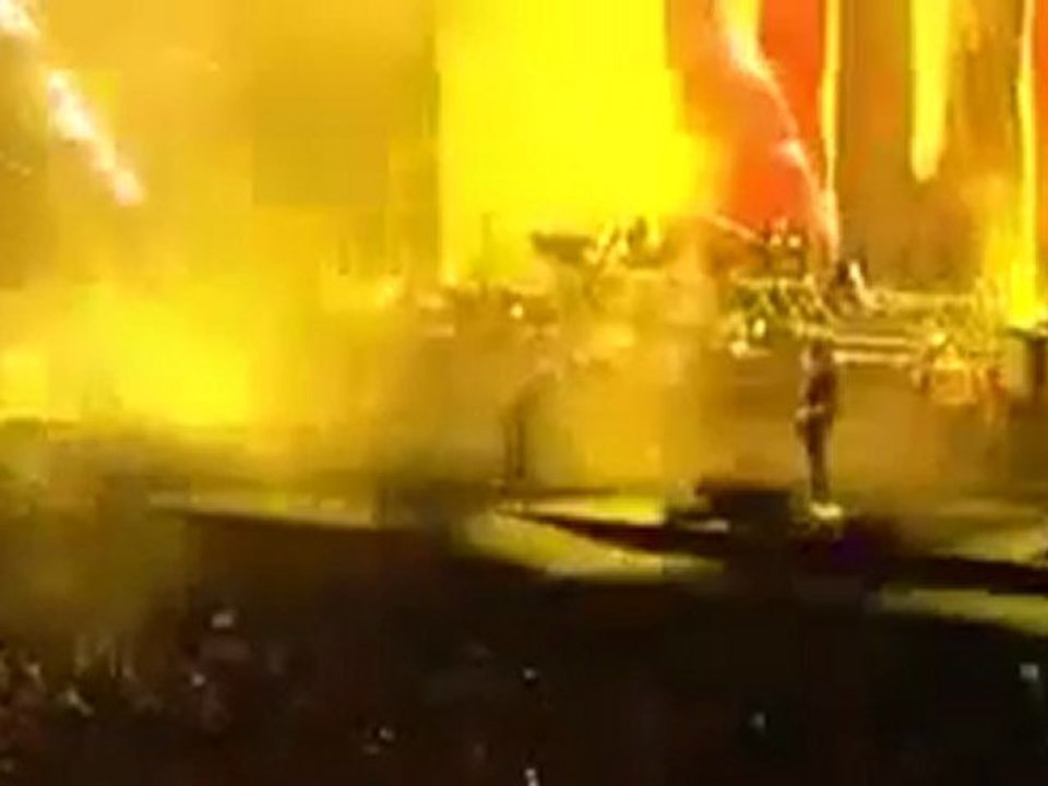 Coldplay with Alicia Keys Clocks Summer Sonic 2008 Vídeo Dailymotion