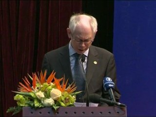 La Chine continuera d'acheter de la dette européenne, Rompuy réagit